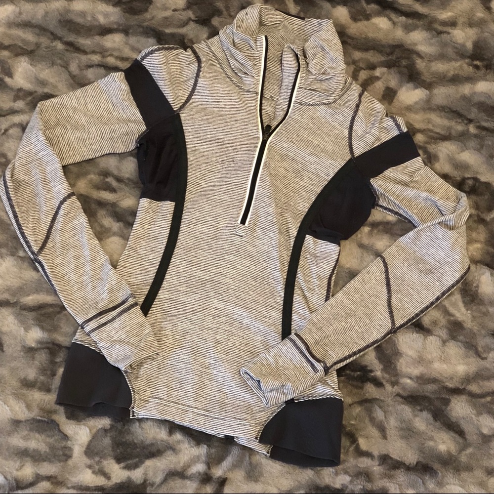 Lululemon long sleeve size 2